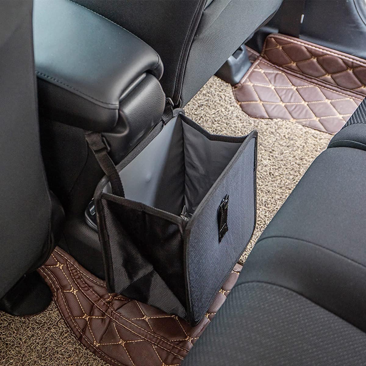 Leakproof Oxford Fabric Car Trash Can with Adjustable Strap
